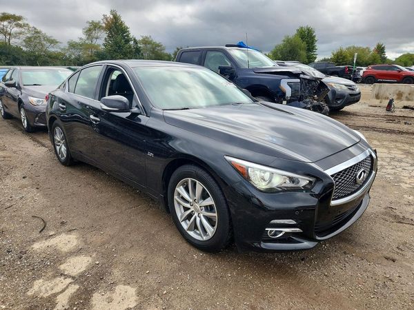 2017 INFINITI Q50 — Passenger 3/4