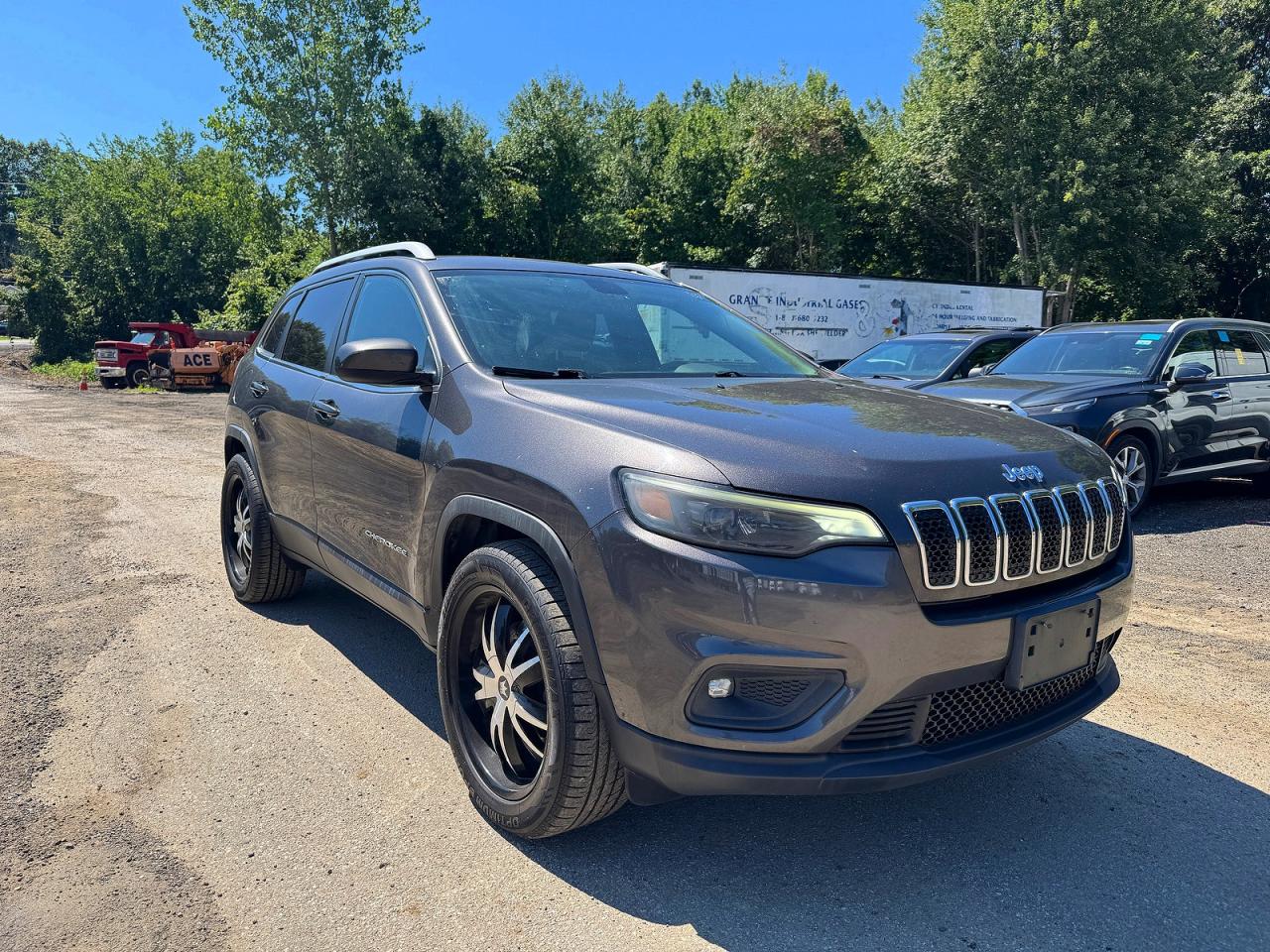 2019 JEEP CHEROKEE