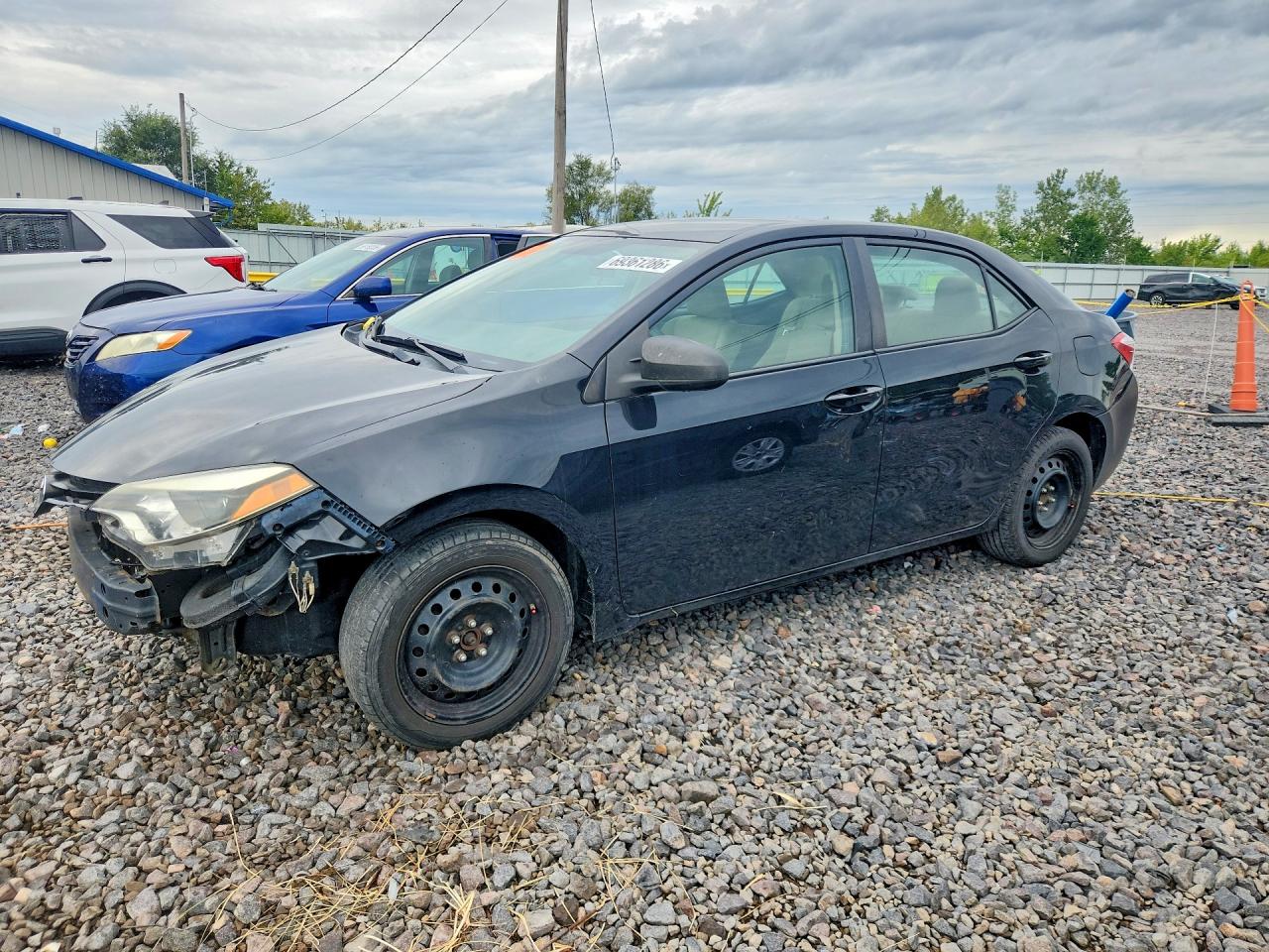 2014 TOYOTA COROLLA — Front 3/4