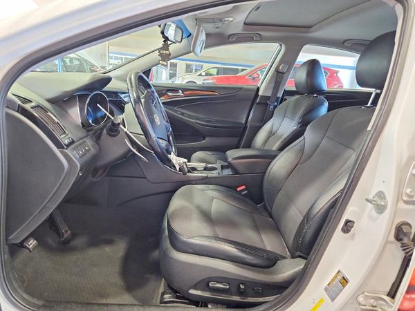 2014 HYUNDAI SONATA — DENT
