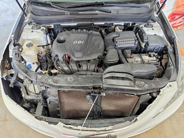 2014 HYUNDAI SONATA — Engine bay