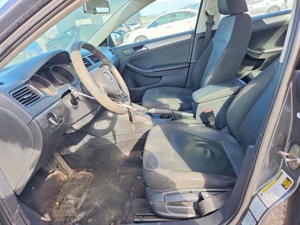 2017 VOLKSWAGEN JETTA S — DENT