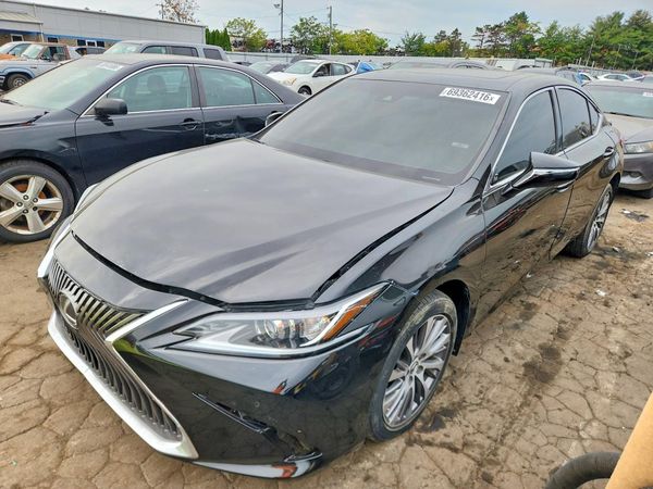 2021 LEXUS ES 250 — DSFA — Front 3/4