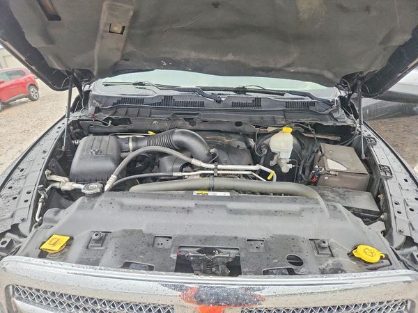 2013 RAM 1500 Longhorn — Engine bay