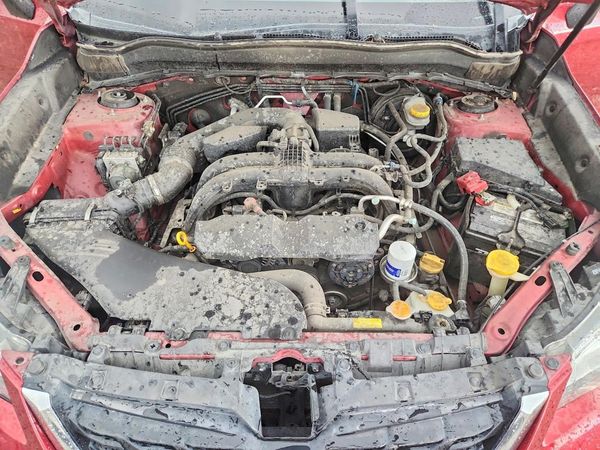 2018 SUBARU FORESTER — Engine bay
