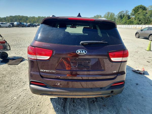 2016 KIA SORENTO L / LX