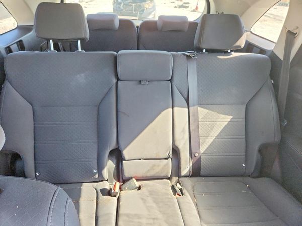 2016 KIA SORENTO L / LX