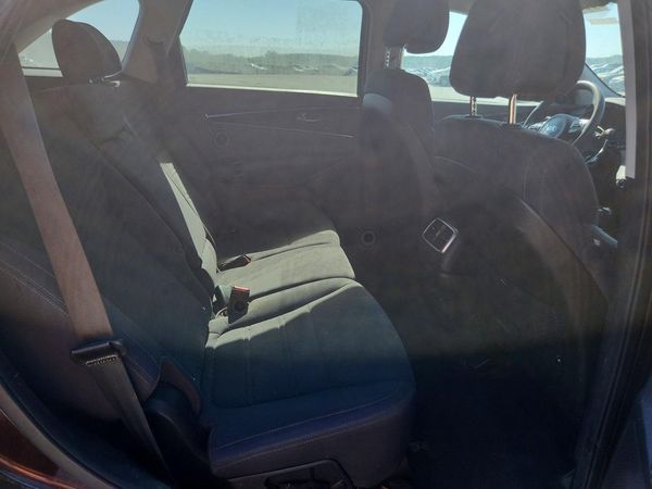 2016 KIA SORENTO L / LX
