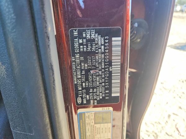 2016 KIA SORENTO L / LX