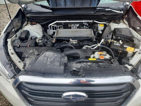2021 SUBARU ASCENT — Engine bay