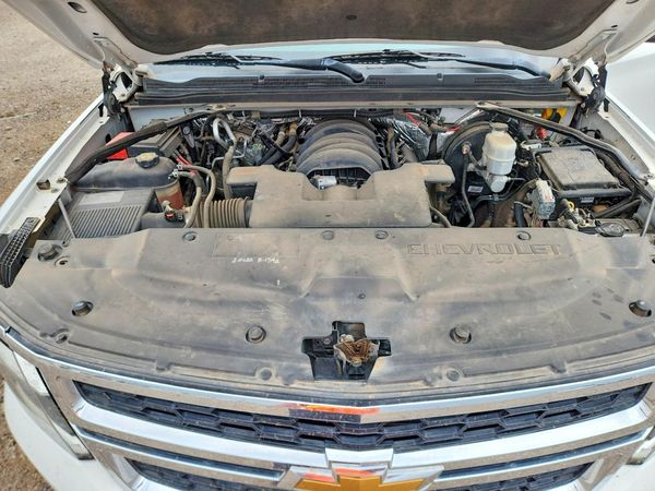 2016 CHEVROLET TAHOE Special Services Vehicle — Engine bay