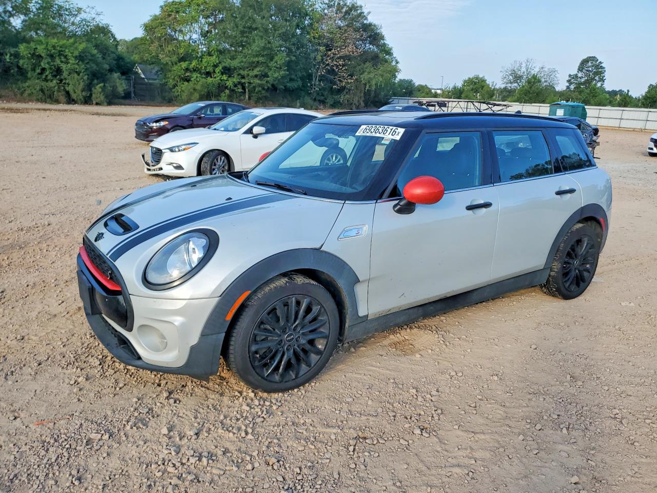 2018 MINI COOPER — Front 3/4