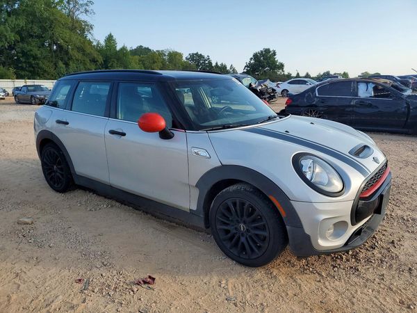2018 MINI COOPER — Passenger 3/4