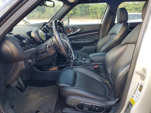 2018 MINI COOPER — DENT