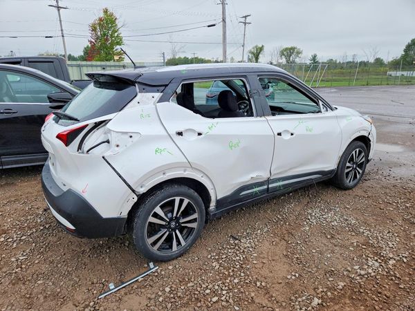2019 NISSAN KICKS