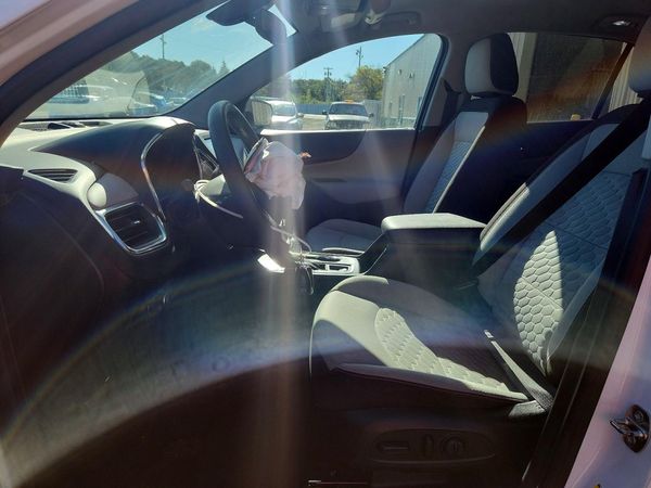 2019 CHEVROLET EQUINOX LT (1LT) — DENT