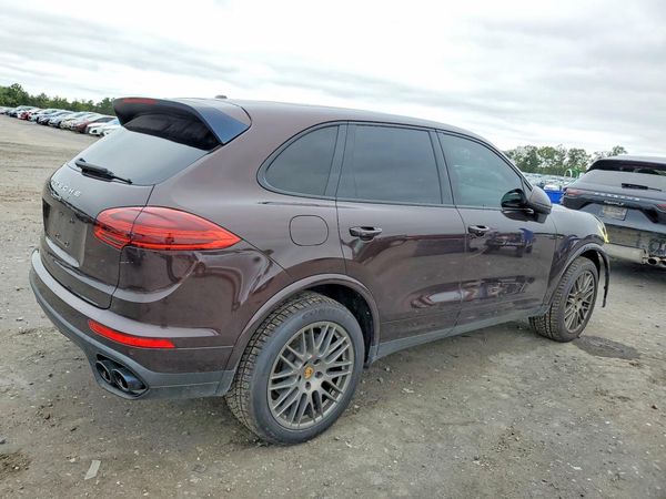 2017 PORSCHE CAYENNE — PSRA