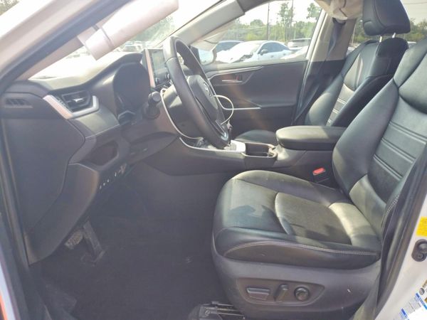 2021 TOYOTA RAV4 — DENT