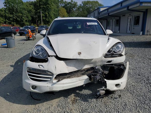 2013 PORSCHE CAYENNE — DIRF