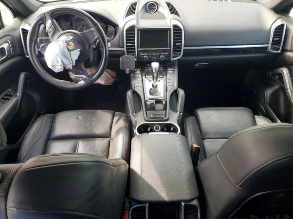 2013 PORSCHE CAYENNE — CKPT
