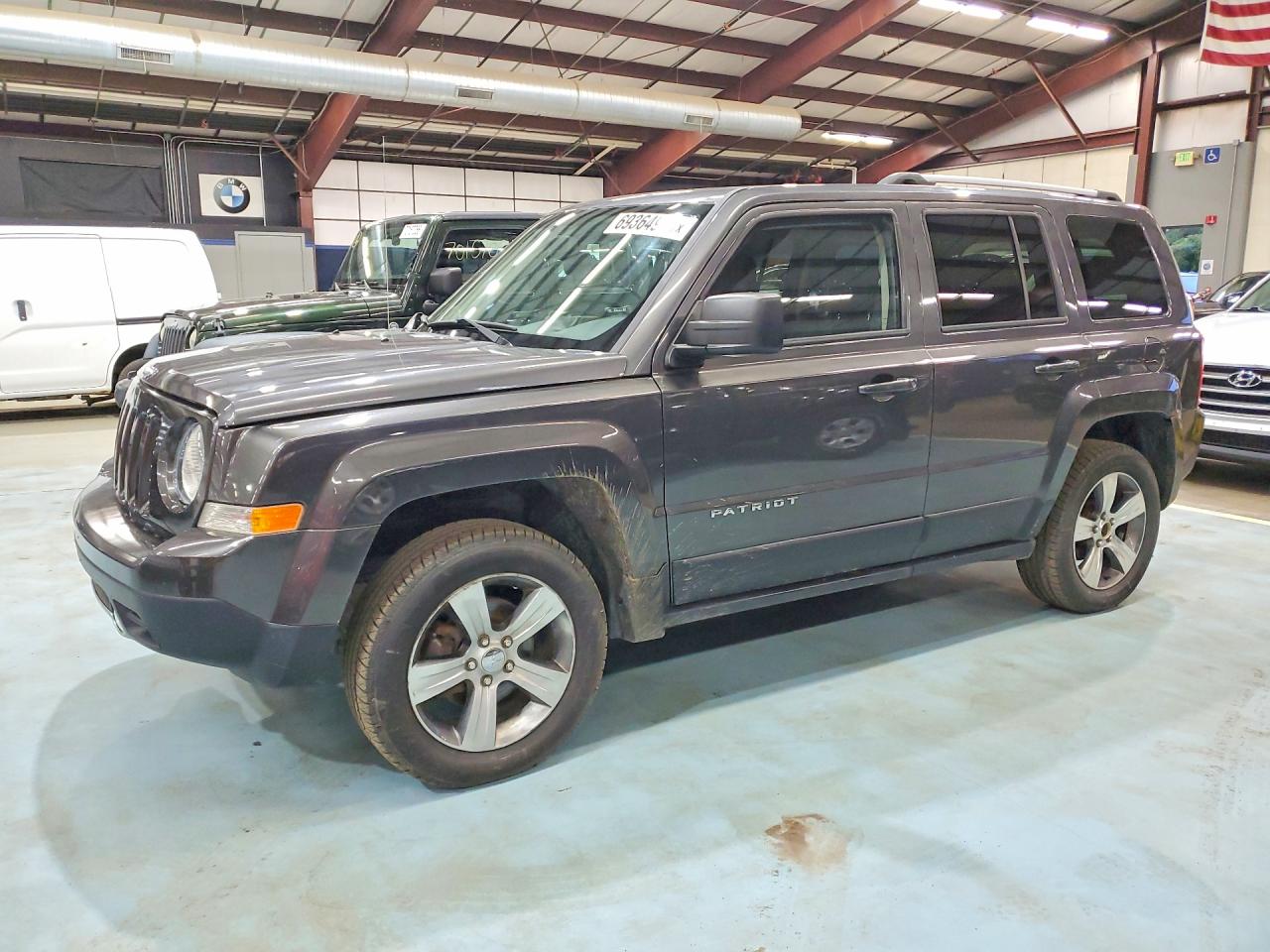 2017 JEEP PATRIOT Latitude — Front 3/4