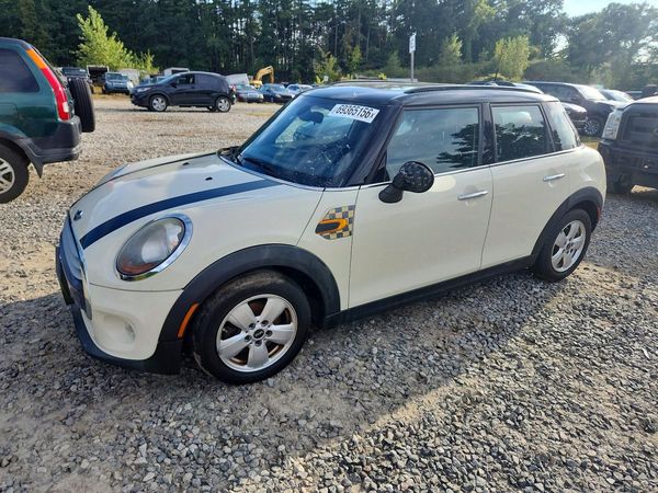 2015 MINI COOPER — Front 3/4