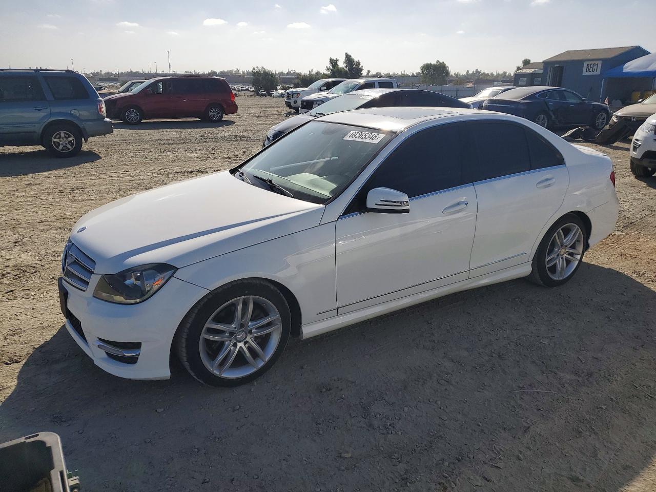 2013 MERCEDES-BENZ C C250 — Front 3/4