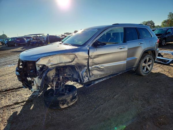 2015 JEEP GRAND CHEROKEE — Front 3/4