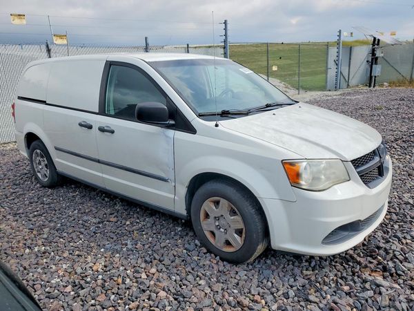 2013 RAM TRADESMAN — Passenger 3/4