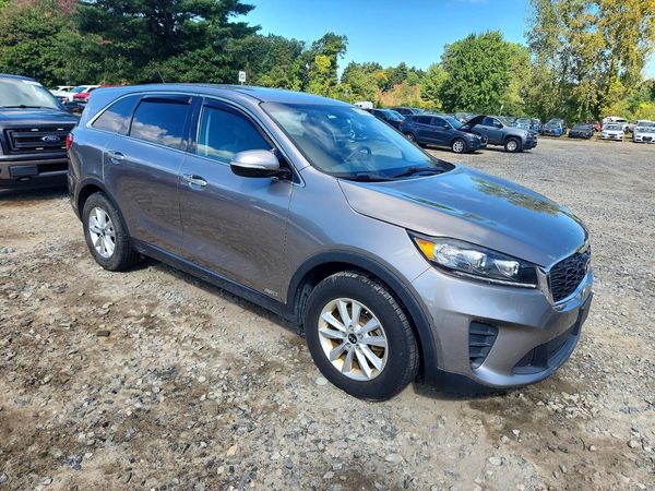 2019 KIA SORENTO L, LX, S — Passenger 3/4