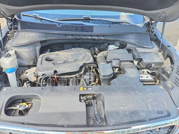 2019 KIA SORENTO L, LX, S — Engine bay