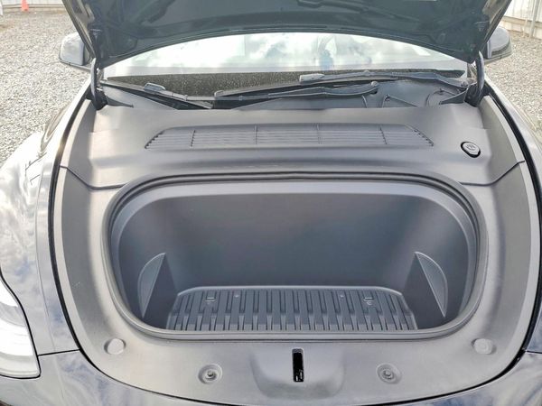 2023 TESLA MODEL Y — Engine bay
