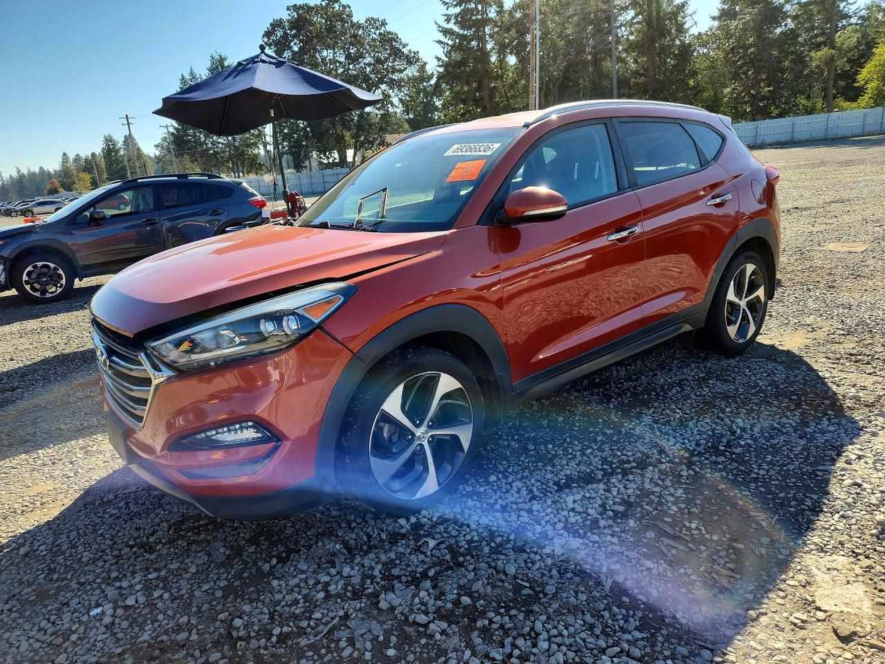 2016 HYUNDAI TUCSON — Front 3/4