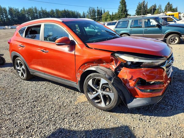 2016 HYUNDAI TUCSON — Passenger 3/4