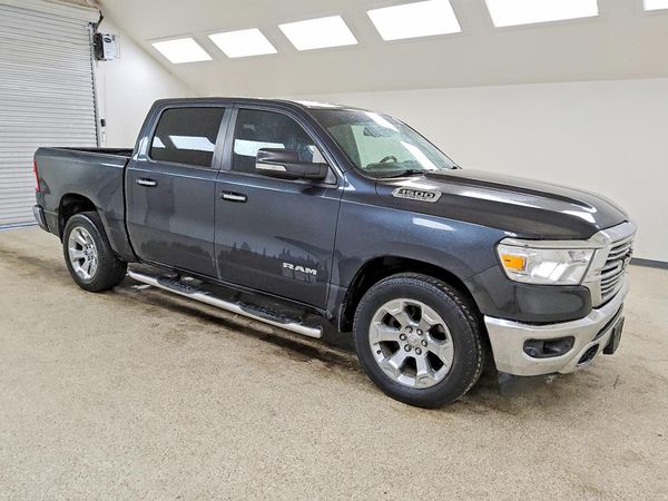 2019 RAM 1500 Big Horn/Lonestar — Passenger 3/4