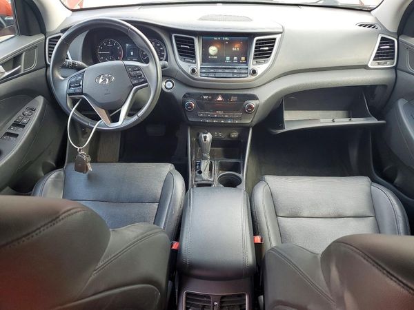 2016 HYUNDAI TUCSON