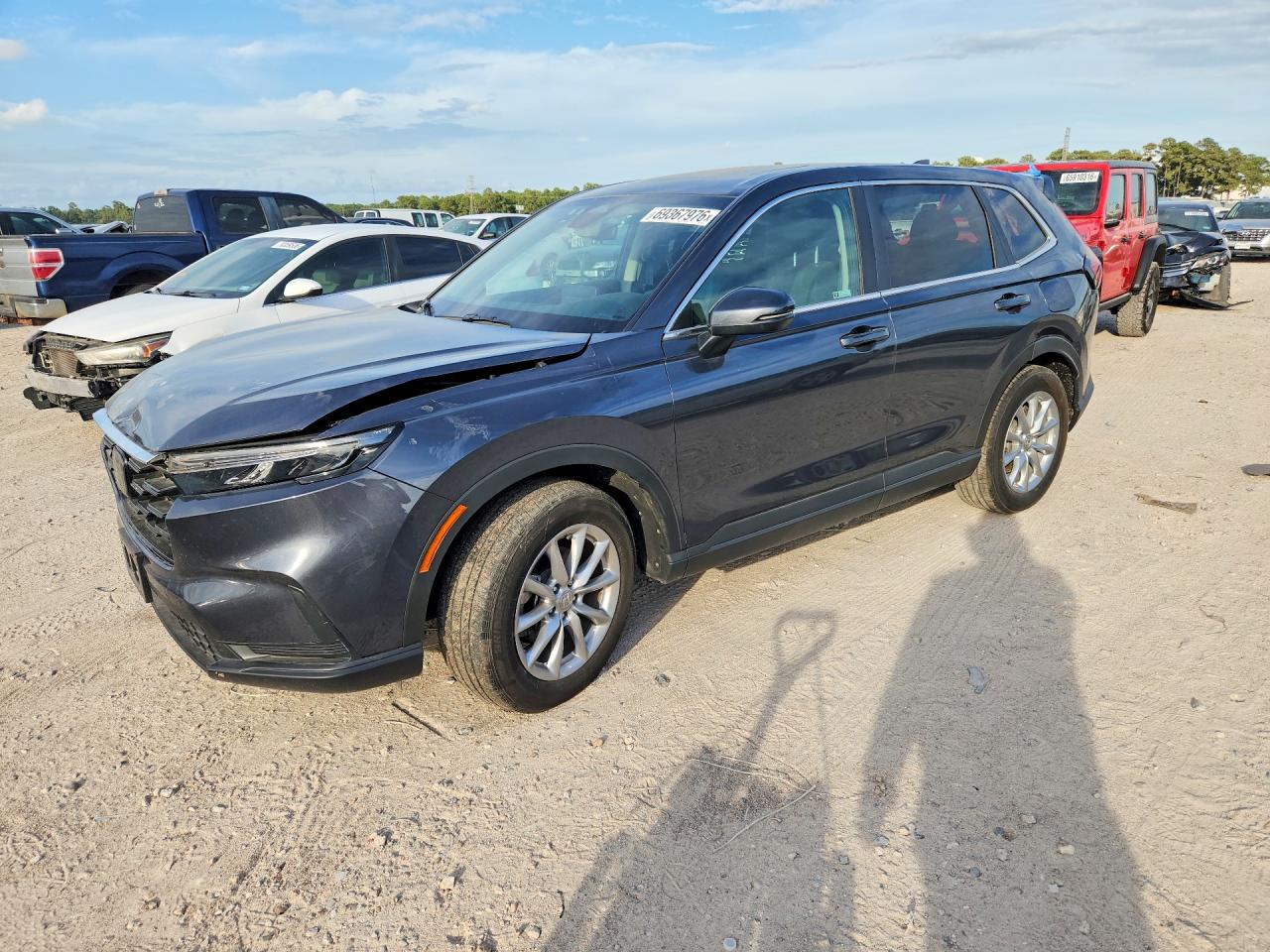 2026 HONDA CR-V — Front 3/4