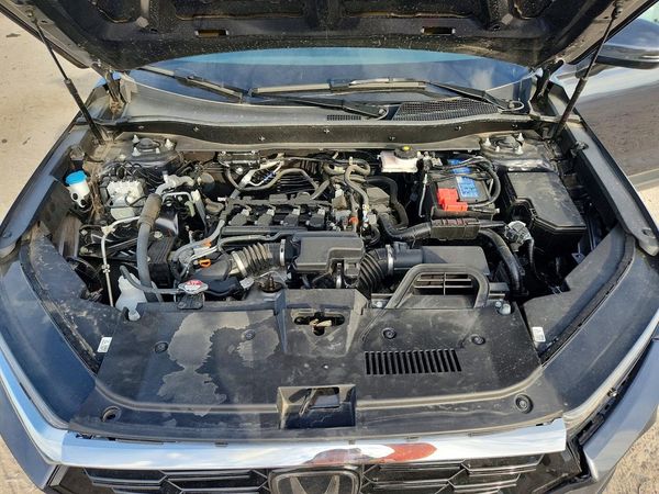 2026 HONDA CR-V — Engine bay