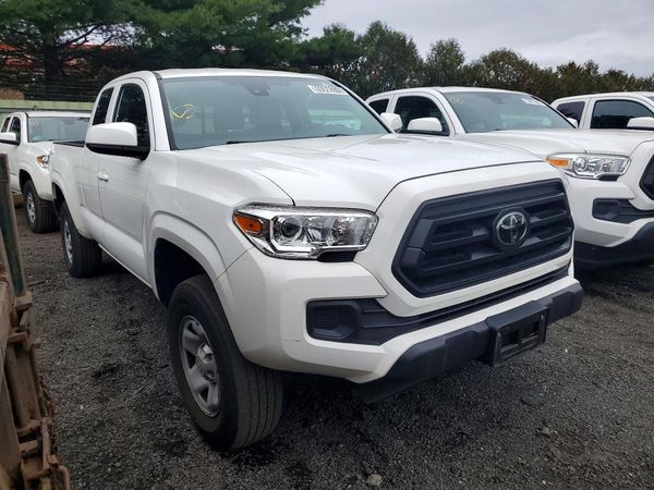 2023 TOYOTA TACOMA SR5 — Passenger 3/4