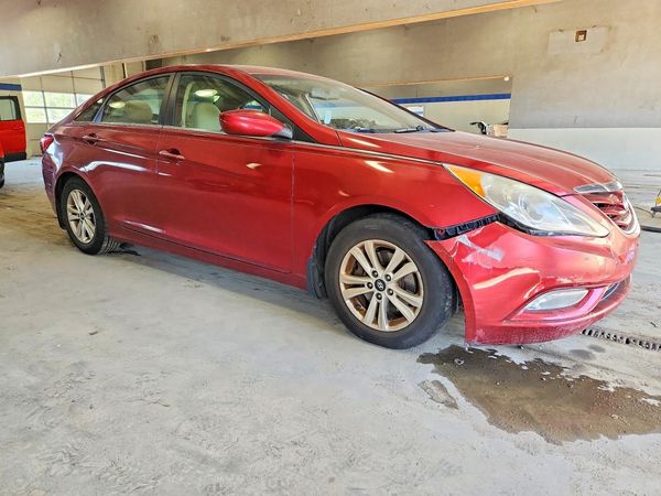 2013 HYUNDAI SONATA GLS/ GLS Popular — Passenger 3/4