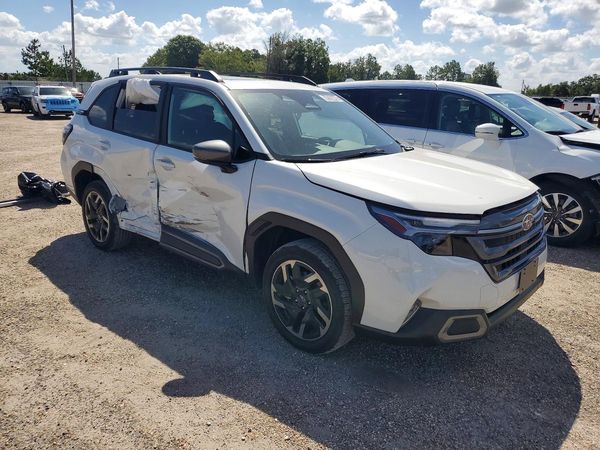 2025 SUBARU FORESTER Limited — Passenger 3/4