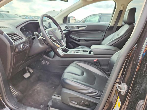 2022 FORD EDGE Titanium — DENT