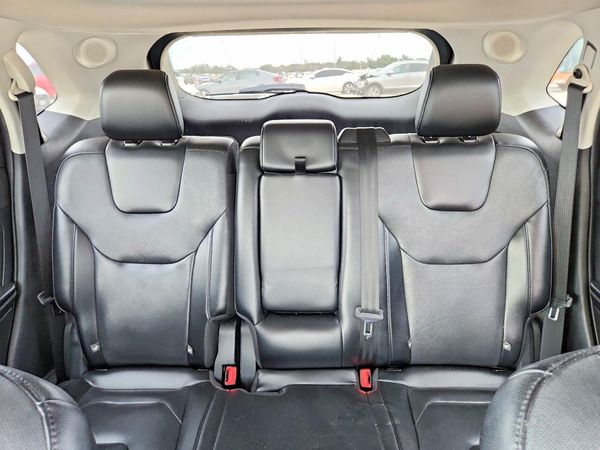 2022 FORD EDGE Titanium — SUVN