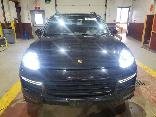 2016 PORSCHE CAYENNE — DIRF