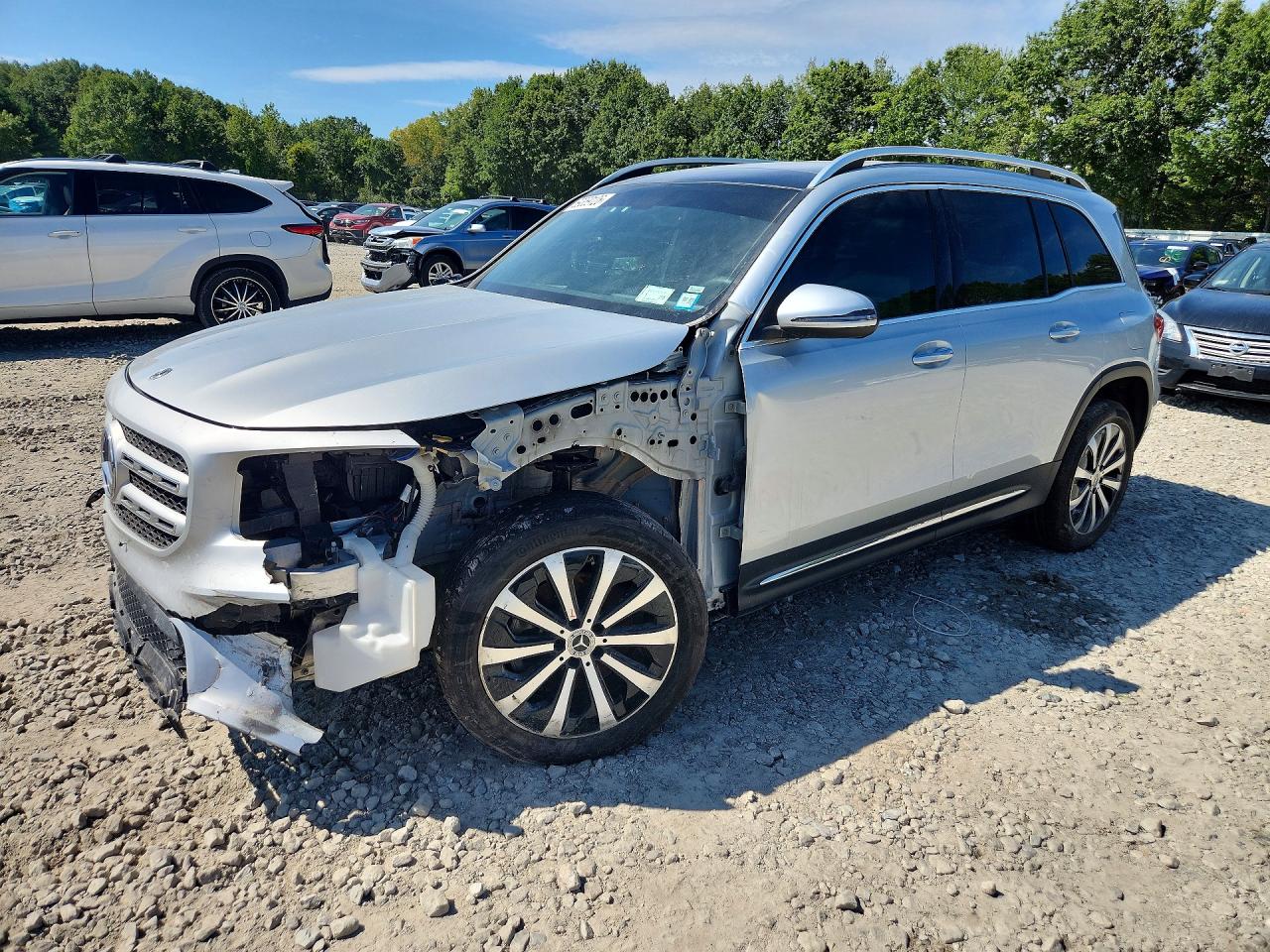 2021 MERCEDES-BENZ GLB-CLASS GLB250-4M — Front 3/4