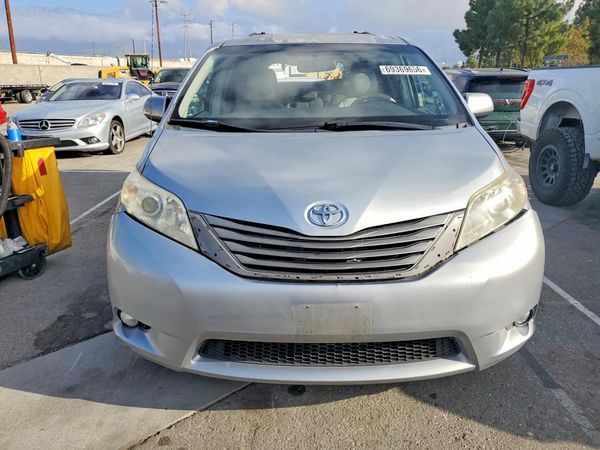 2014 TOYOTA SIENNA — DIRF