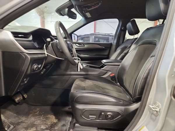 2023 JEEP GRAND CHEROKEE — DENT
