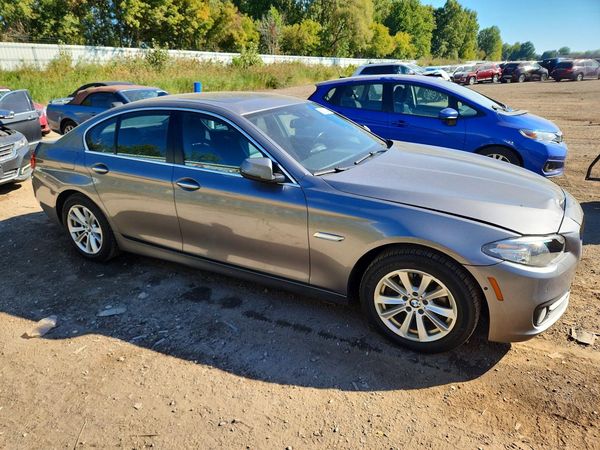 2015 BMW 528 xDrive — Passenger 3/4
