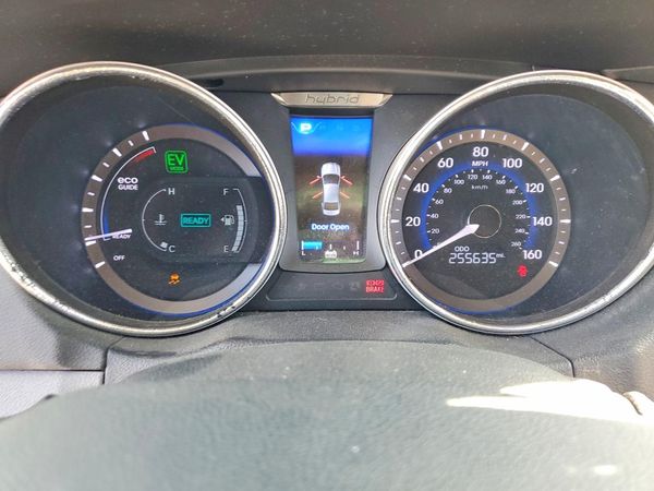 2013 HYUNDAI SONATA — ODOM