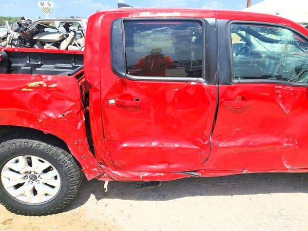 2023 NISSAN FRONTIER Crew Cab